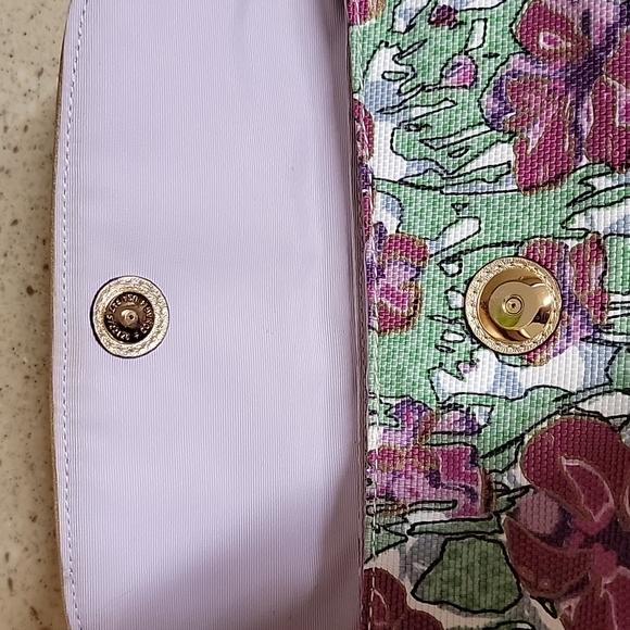 COACH LARGE FLORAL FLAP WRISTLET~CLUTCH~WALLET - Picture 5 of 7